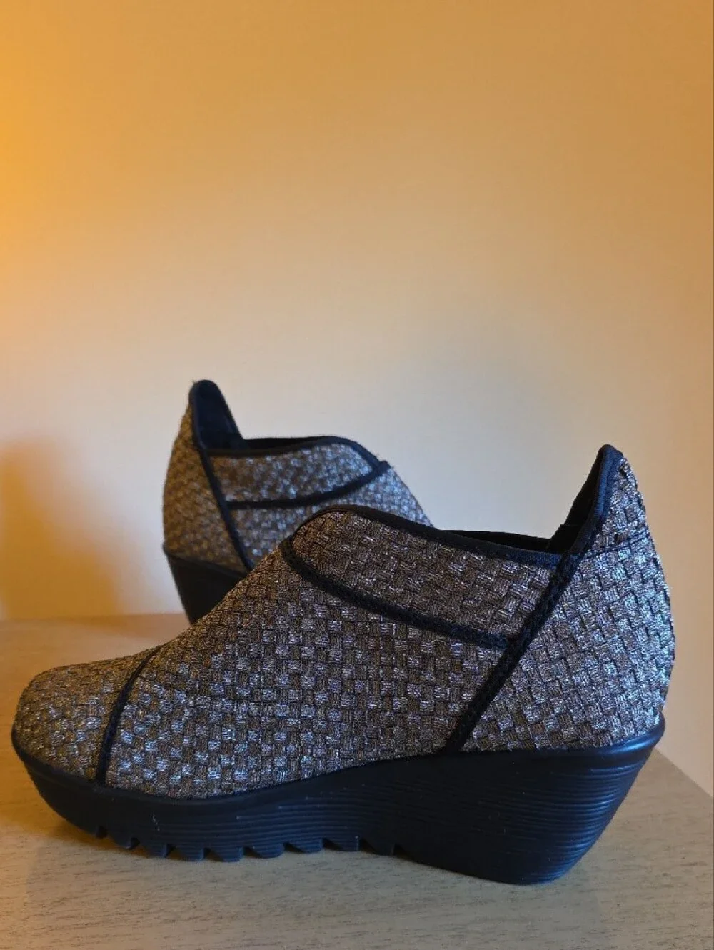 bernie mev. Metallic Woven Wedge Slip-On in Gold and Black